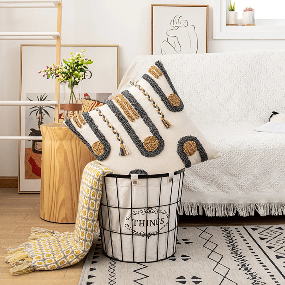 Tufted Minimalist Style Pillow Case