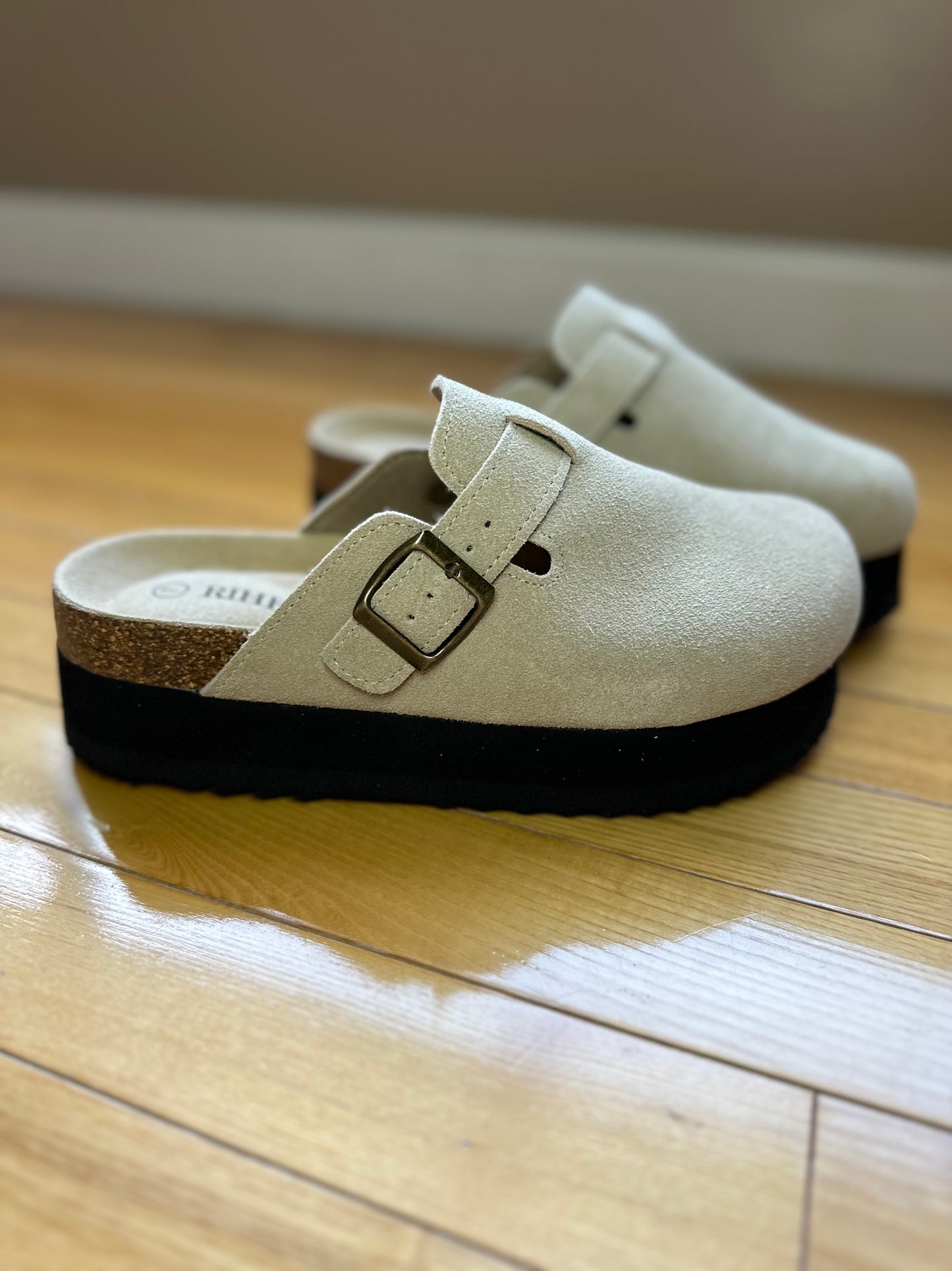 Everyday Clogs